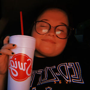 Meet your Posher, Shelby